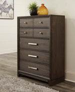 Brueban Gray Wood 5-Drawer Chest