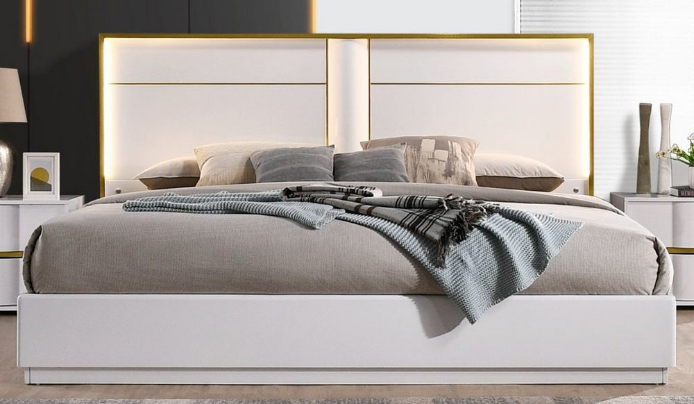 Havana White Wood Lacquer Cal King Bed