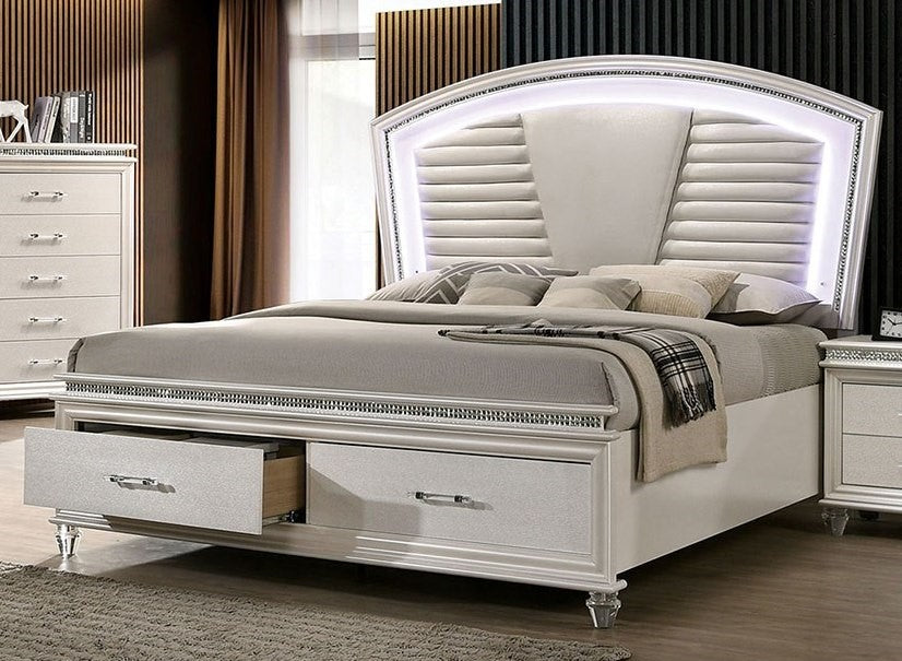 Maddie Pearl White Cal King Bed (Oversized)