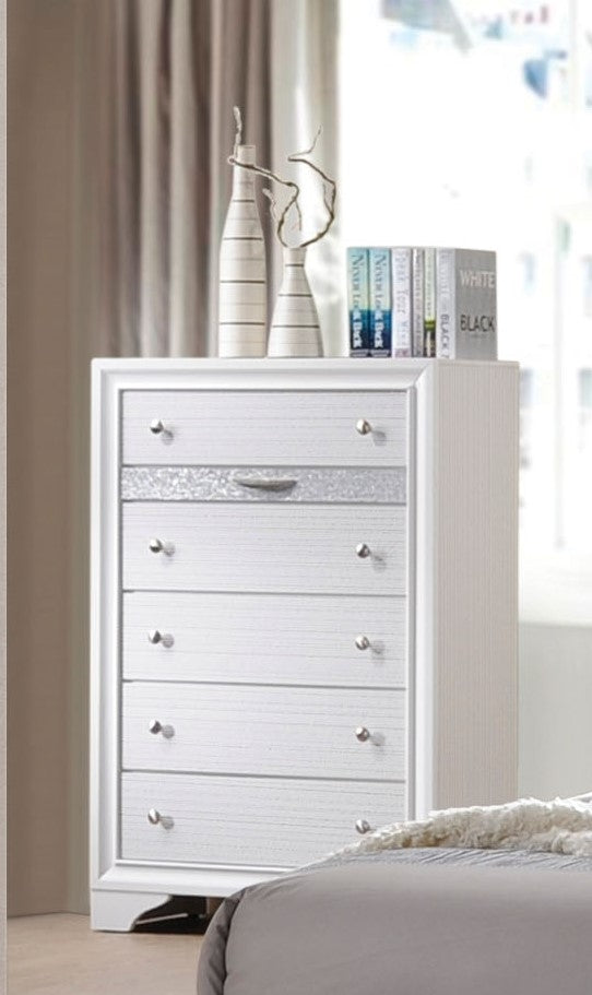 Naima White Wood 6-Drawer Chest