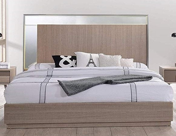 Brazil Taupe Bronze Wood King Bed (Oversized)