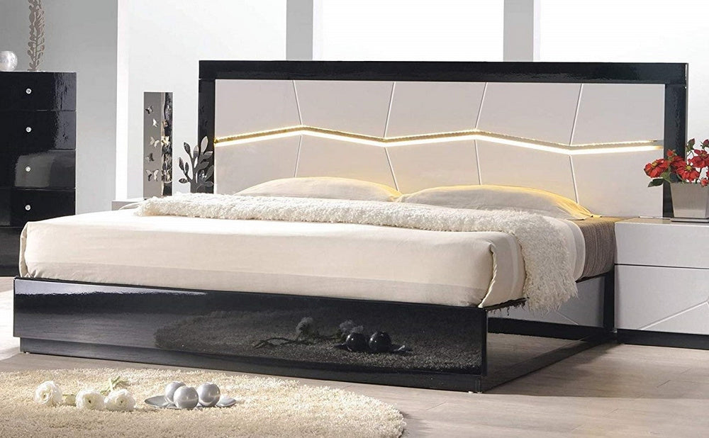 Berlin Black & White Lacquer Wood Queen Bed