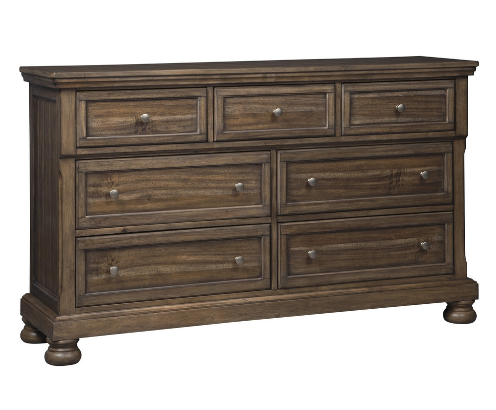 Flynnter Medium Brown 7-Drawer Dresser