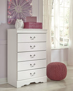 Anarasia White Wood 5-Drawer Chest