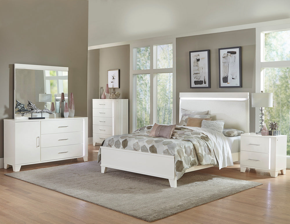 Kerren High Gloss White Wood 3-Drawer Dresser